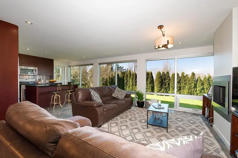 2842 BAYVIEW STREET - photo 4 of 25