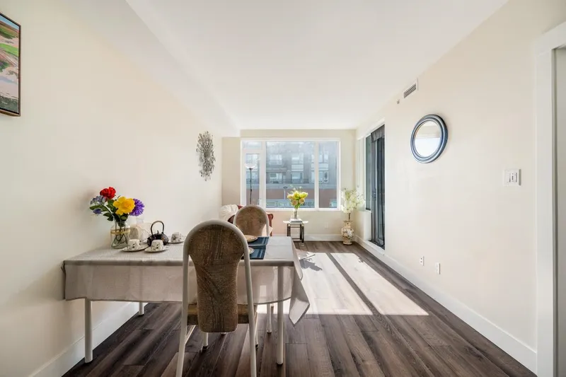 318 10788 NO. 5 ROAD - photo 4 of 22