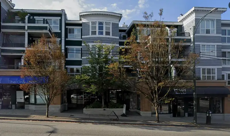 320 2680 W 4TH AVENUE - photo 1 of 8