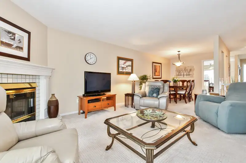 18 33922 KING ROAD - photo 4 of 28