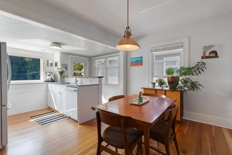 1760 E 37TH AVENUE - photo 4 of 36