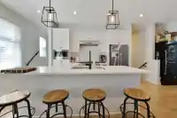 8 3339 148 STREET - thumbnail 7