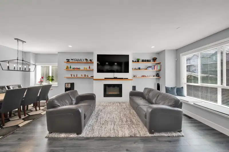 11155 240 STREET - photo 2 of 40