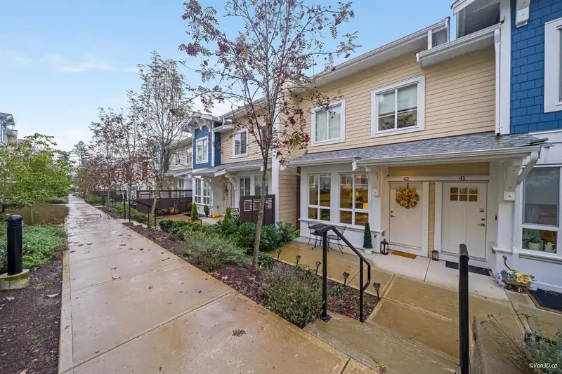 42 16561 17A AVENUE - photo 2 of 40