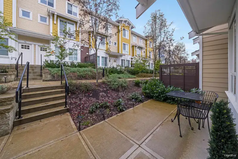 42 16561 17A AVENUE - photo 3 of 40