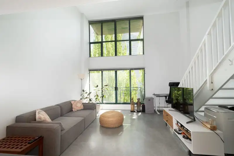 618 22 E CORDOVA STREET - photo 3 of 35