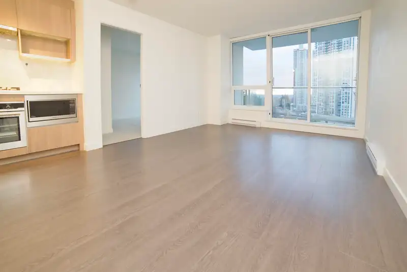 1703 13696 100 AVENUE - photo 2 of 17