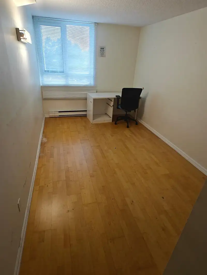 307 5645 BARKER AVENUE - photo 2 of 18