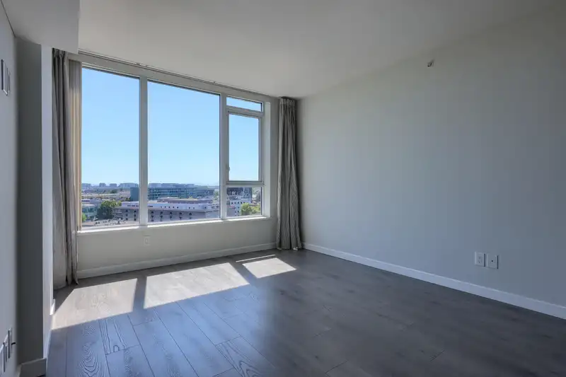 1505 8333 SWEET AVENUE - photo 3 of 21