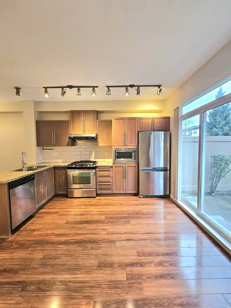 97 1125 KENSAL PLACE - photo 4 of 26