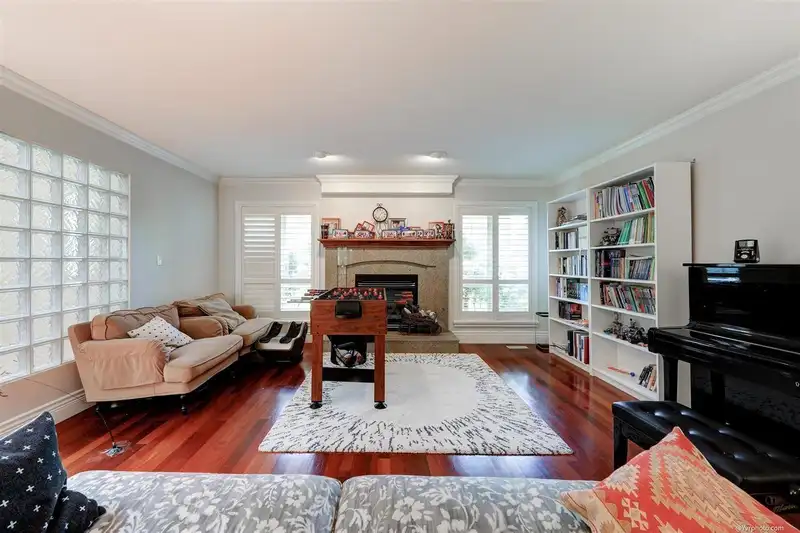 3382 155 STREET - photo 4 of 38