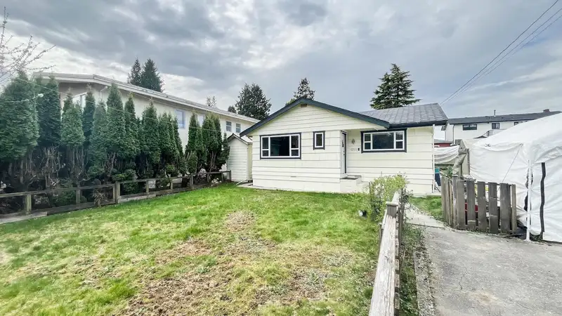 931 SPERLING AVENUE - photo 3 of 35