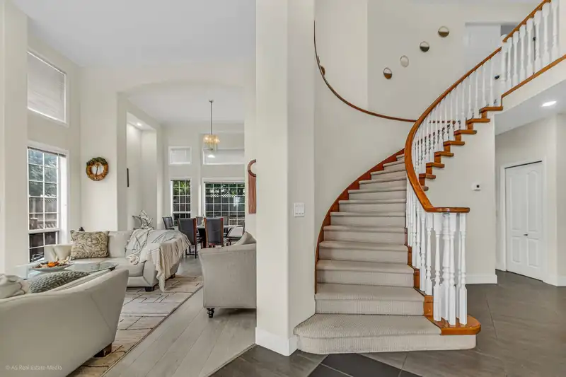 12392 63A AVENUE - photo 2 of 23