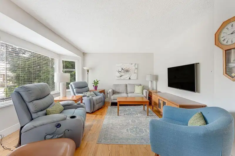 7875 18TH AVENUE - photo 1 of 31