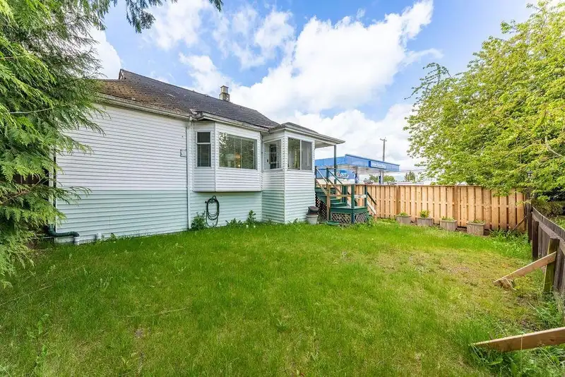 7875 18TH AVENUE - photo 3 of 31