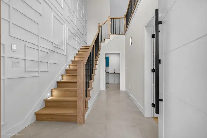 8511 BENEDICT BOULEVARD - photo 4 of 35