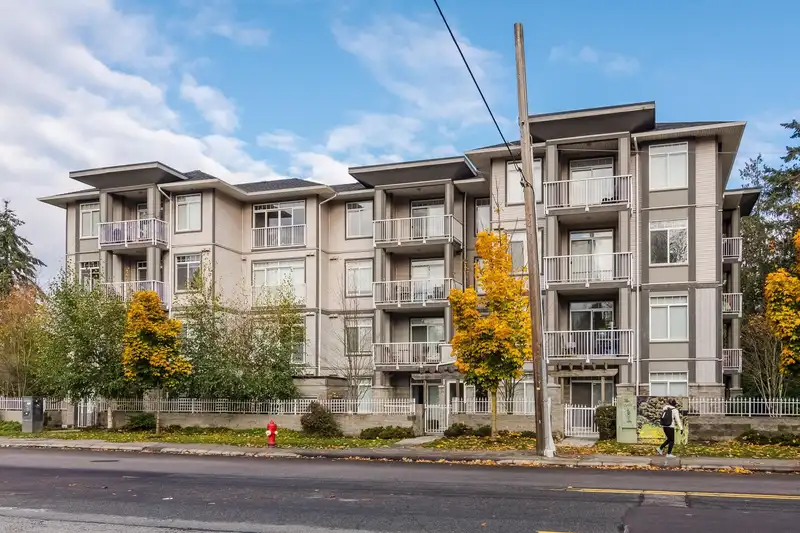 204 13277 108 AVENUE - photo 1 of 30