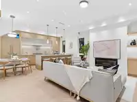 1 2541 E 2ND AVENUE - thumbnail 6