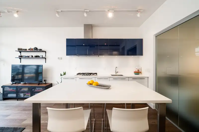 523 108 E 1ST AVENUE - photo 4 of 12