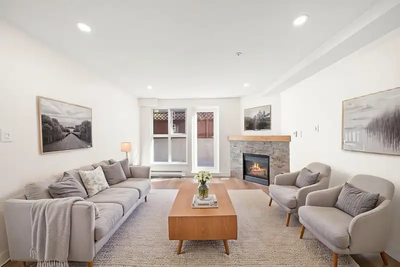 103 2212 OXFORD STREET - photo 1 of 38