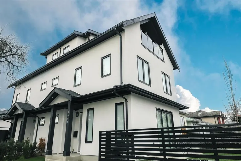 2 3695 E 26TH AVENUE - photo 2 of 25