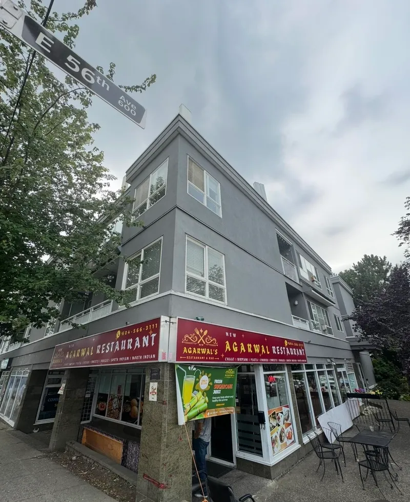 302 688 E 56TH AVENUE - photo 2 of 17