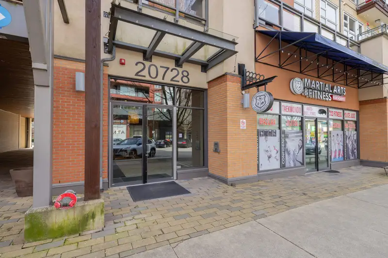 316 20728 WILLOUGHBY TOWN CENTRE DRIVE - photo 2 of 25