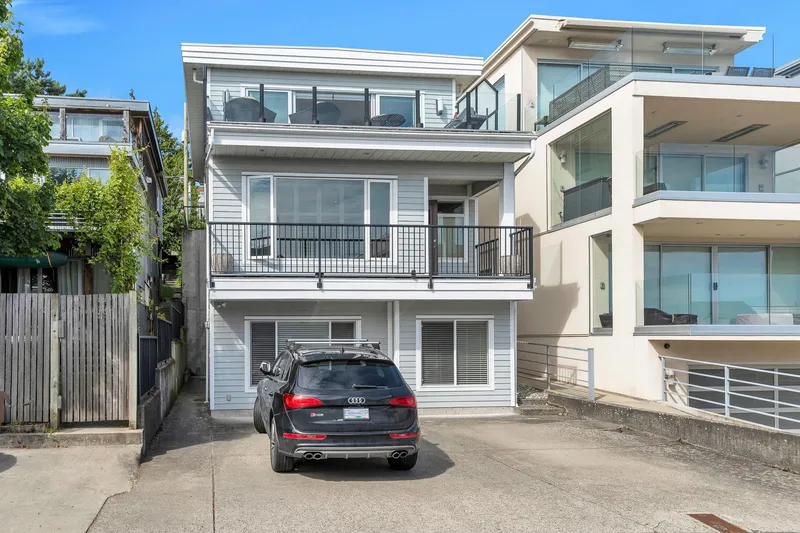 15364 VICTORIA AVENUE STREET - photo 2 of 25