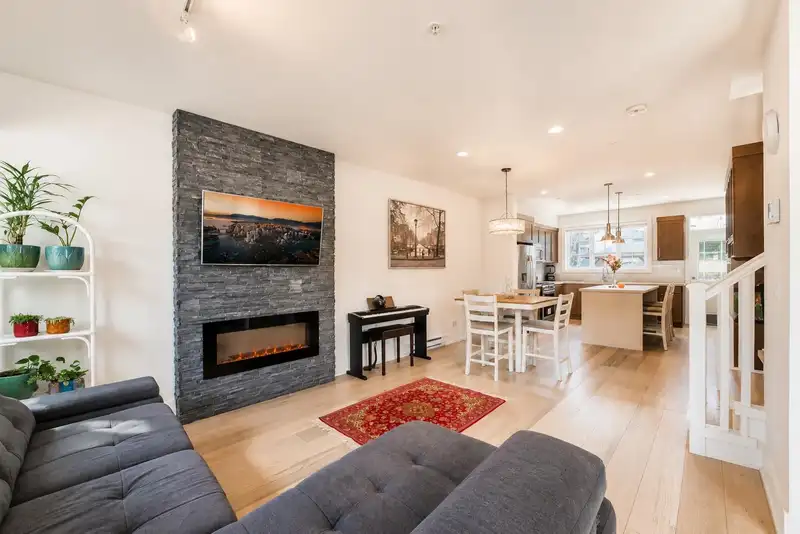 74 12161 237 STREET - photo 2 of 16
