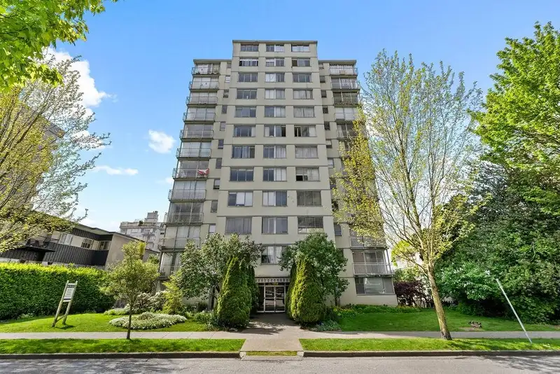 203 1250 BURNABY STREET - photo 1 of 26
