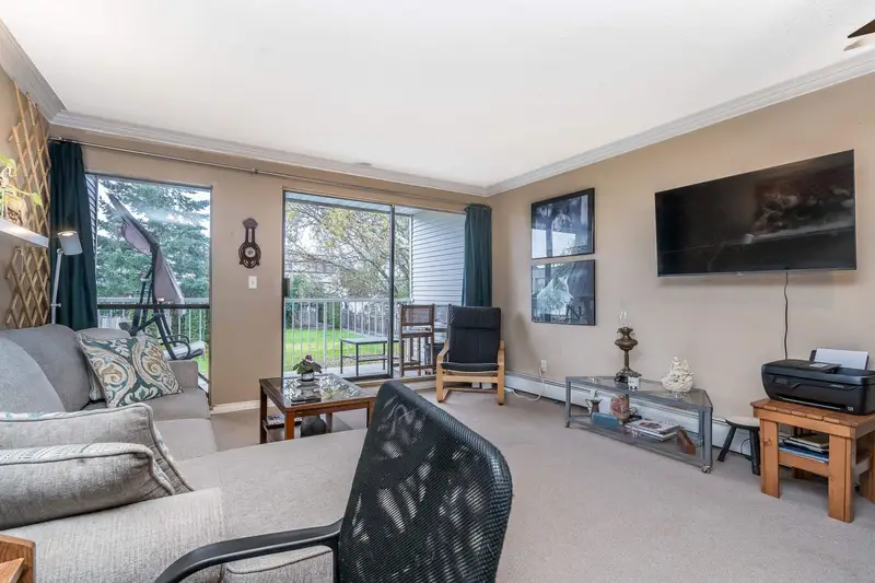 70 17712 60 AVENUE - photo 2 of 15