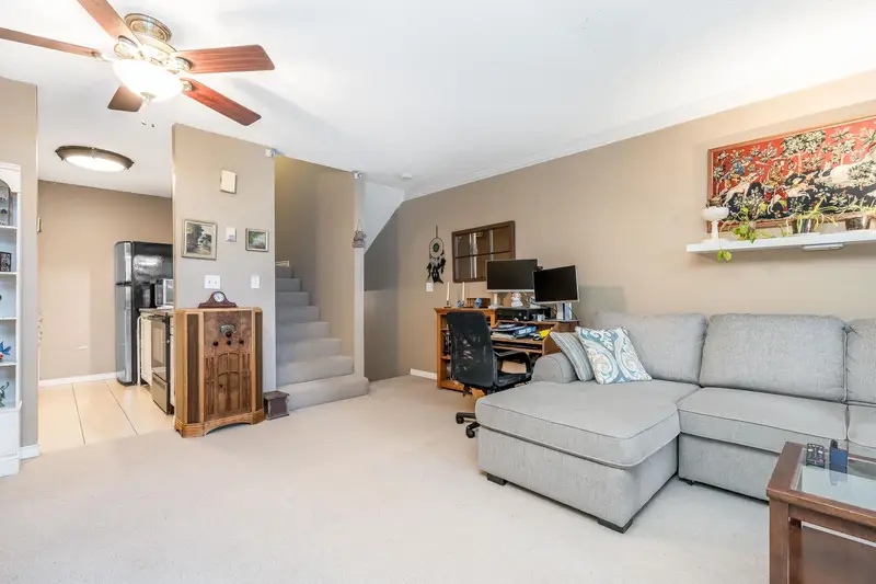 70 17712 60 AVENUE - photo 3 of 15