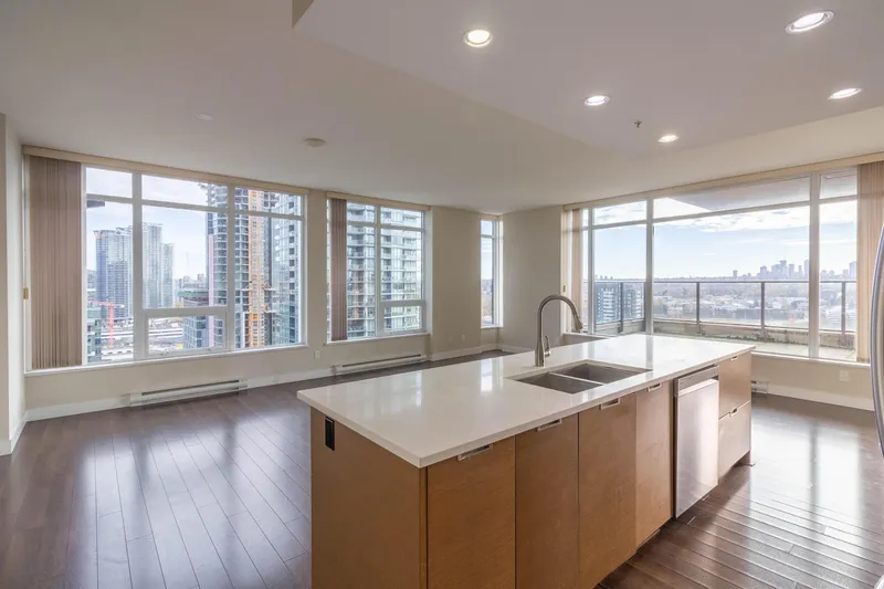 2302 2077 ROSSER AVENUE - photo 2 of 25