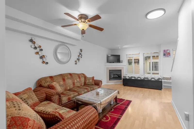 56 6533 121 STREET - photo 2 of 25