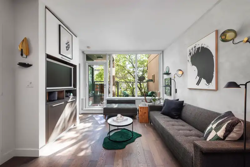 208 288 W 1ST AVENUE - photo 4 of 40