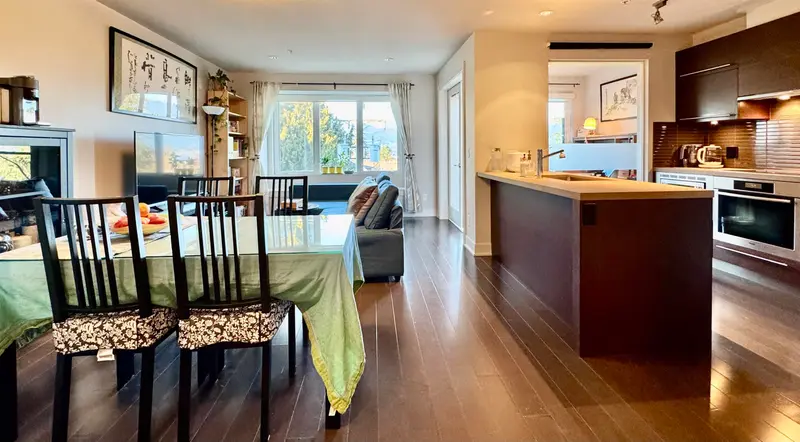 305 4463 W 10TH AVENUE - photo 4 of 10