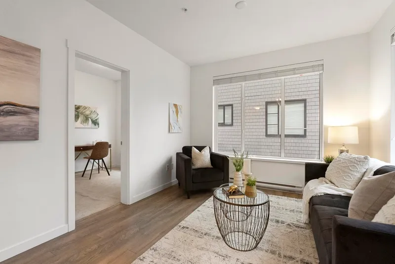 408 15835 85 AVENUE - photo 2 of 25