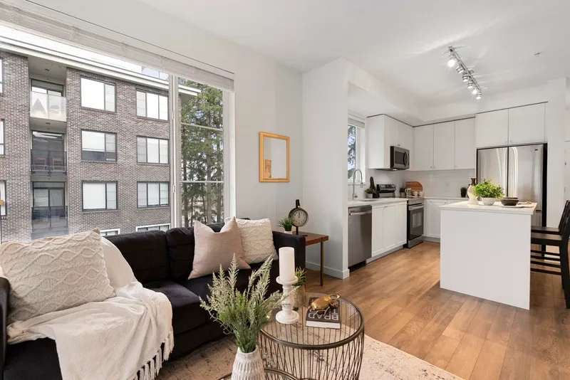 408 15835 85 AVENUE - photo 3 of 25