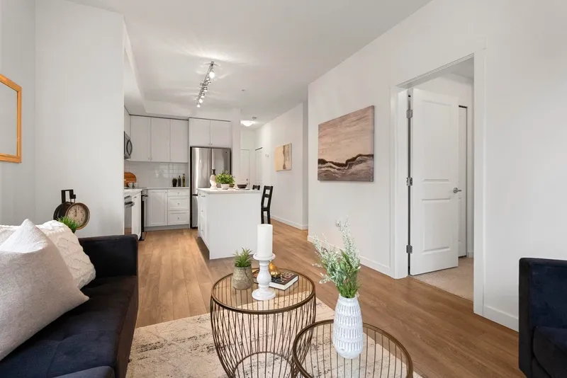 408 15835 85 AVENUE - photo 4 of 25