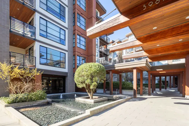 518 5983 GRAY AVENUE - photo 3 of 25