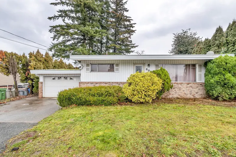 6020 TYSON ROAD - photo 1 of 18