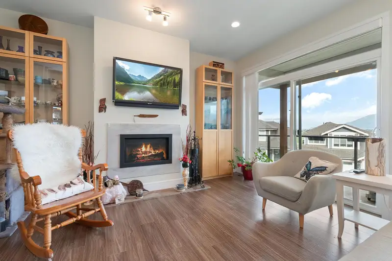 41 50634 LEDGESTONE PLACE - photo 4 of 25