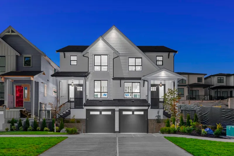 102 16621 18 AVENUE - photo 1 of 25