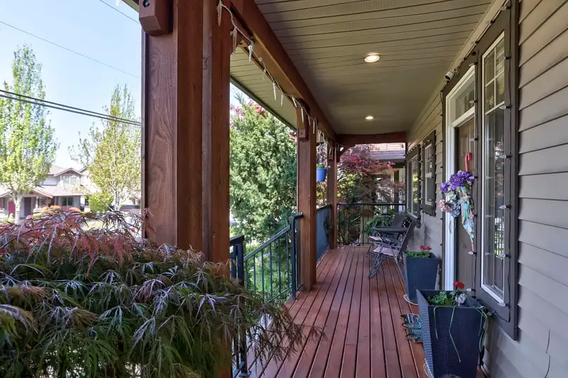 10656 248 STREET - photo 3 of 40