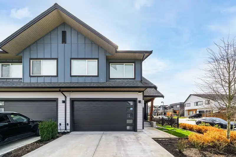 4306A CORMORANT WAY - photo 1 of 32