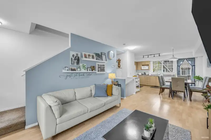 69 8775 161 STREET - photo 3 of 31