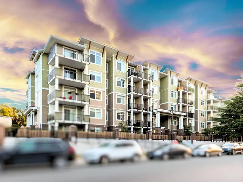 202 20696 EASTLEIGH CRESCENT - photo 1 of 17