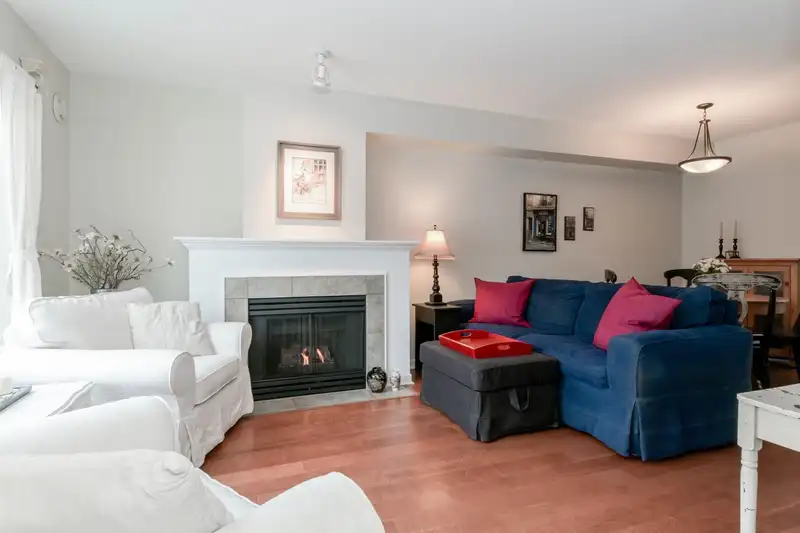 94 18883 65 AVENUE - photo 4 of 19