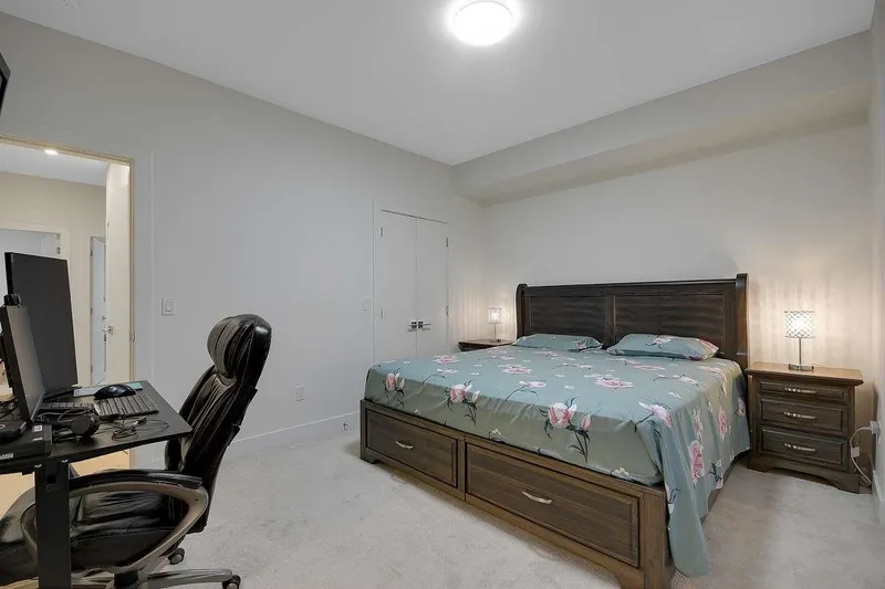 18 5858 132 STREET - photo 4 of 19