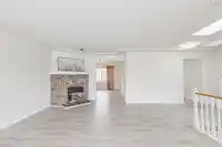 13285 98 AVENUE - thumbnail 2